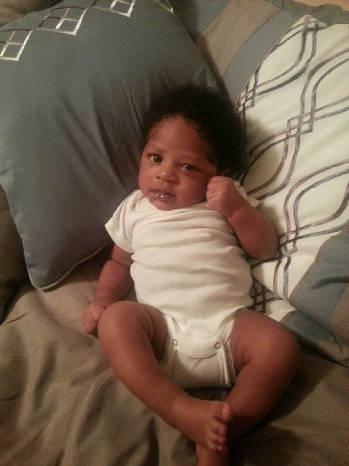 Baby 10 centimeters