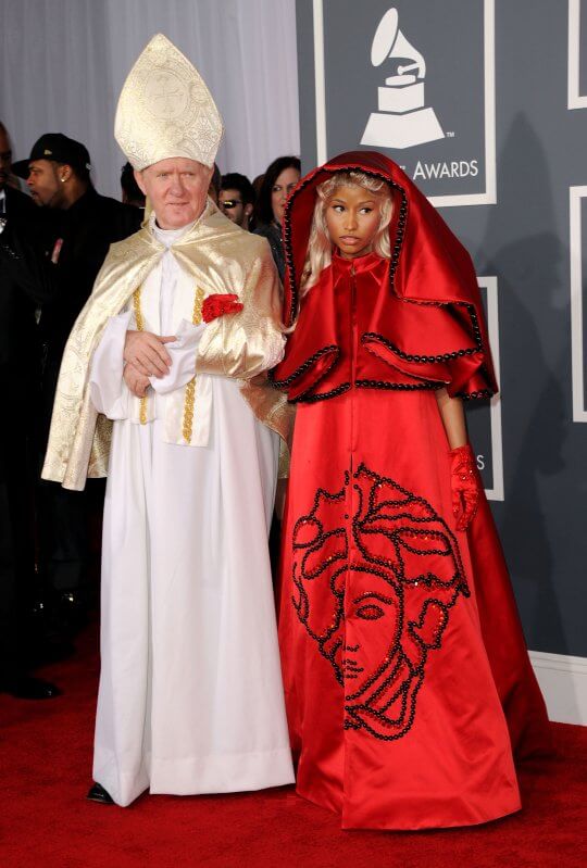 nicki minaj walked the red carpet with a pope