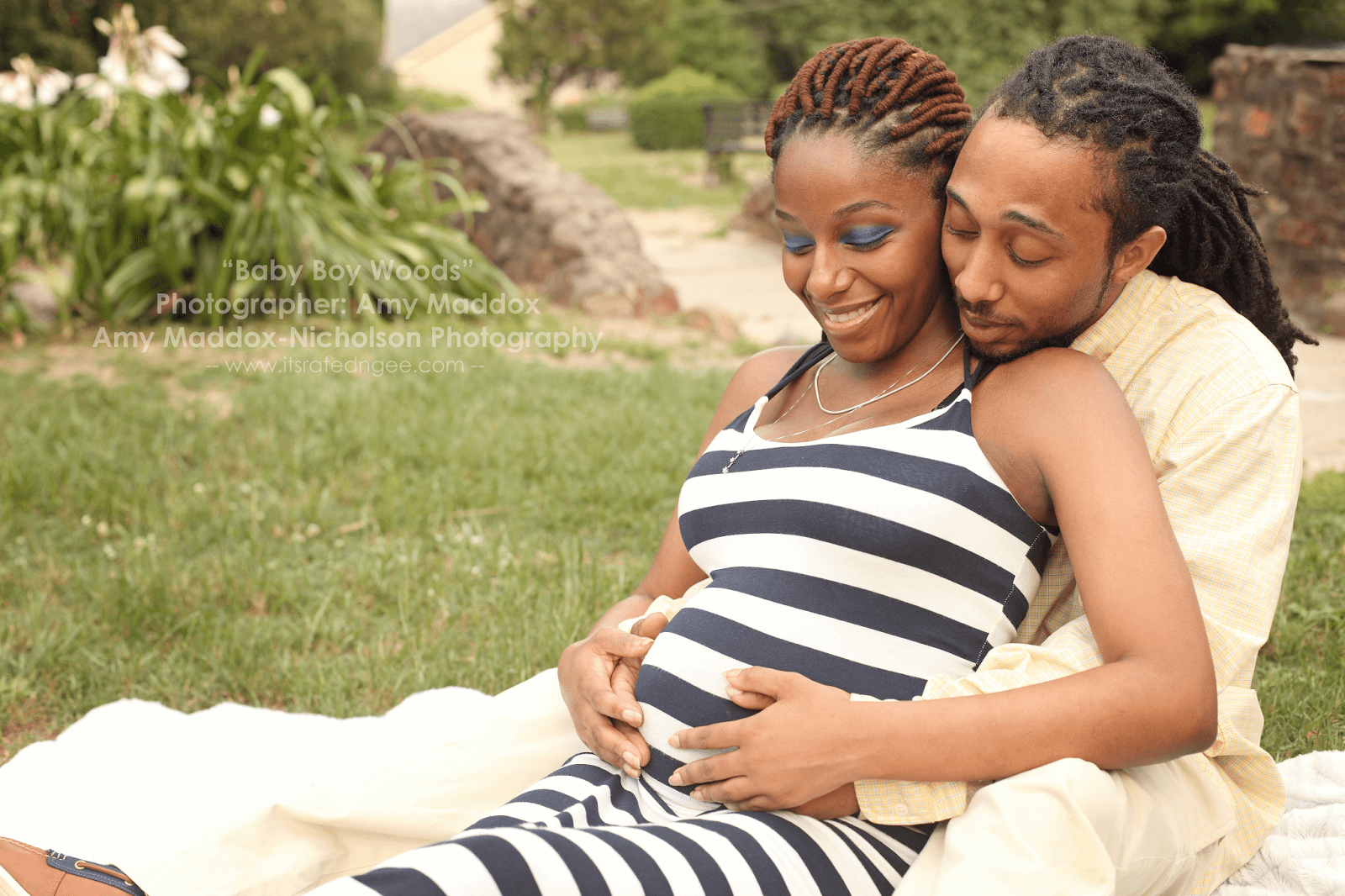 gender reveal maternity shoot